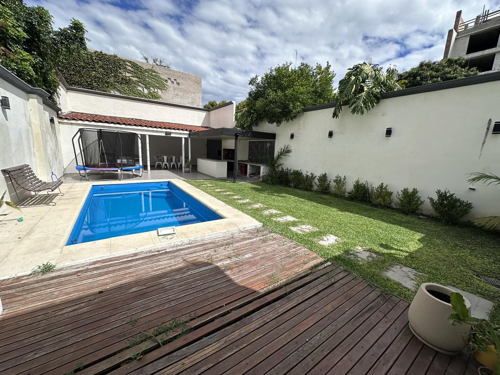 FOR SALE: House in the España y Hospitales neighborhood