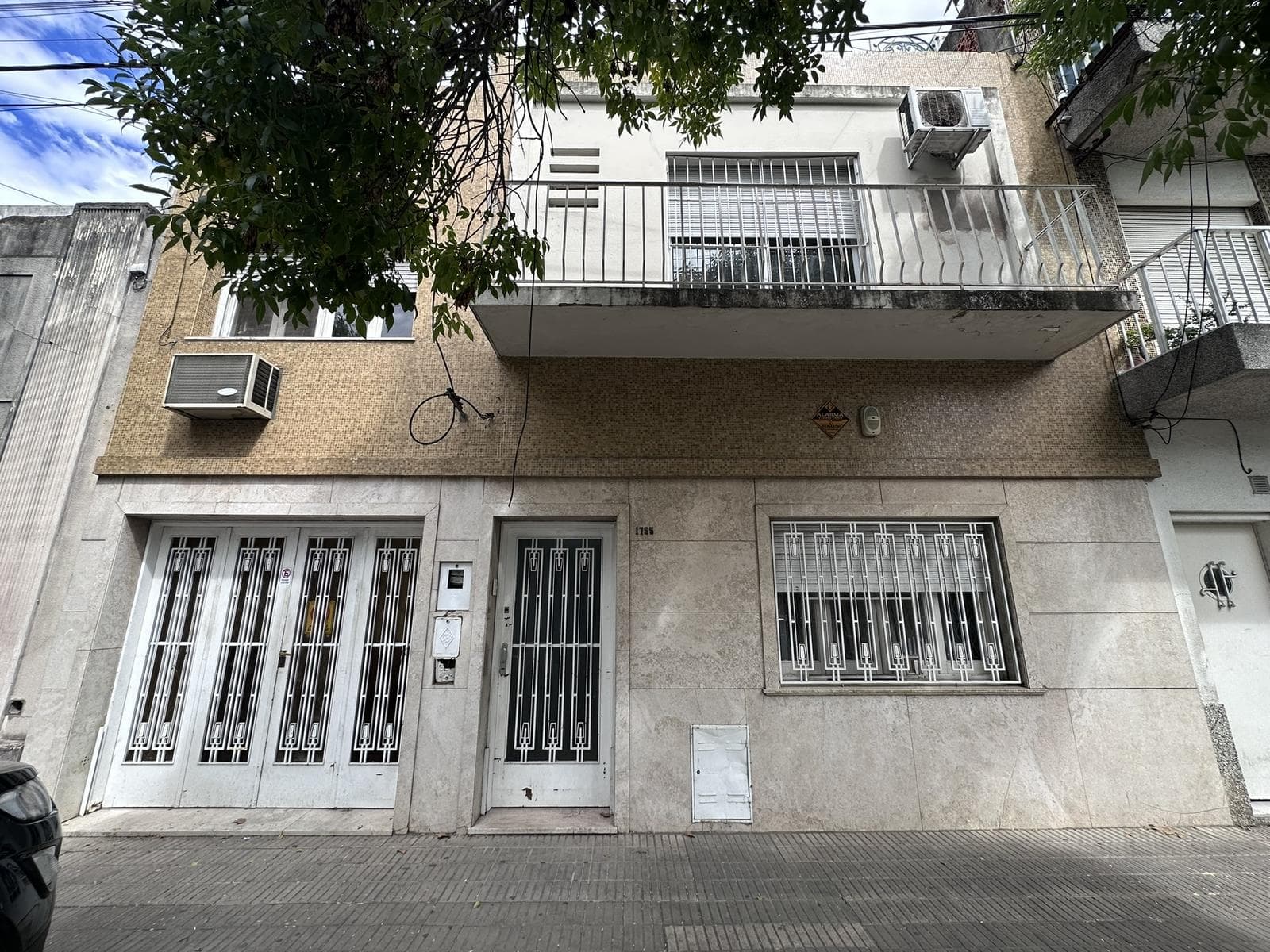 FOR SALE: House in the España y Hospitales neighborhood
