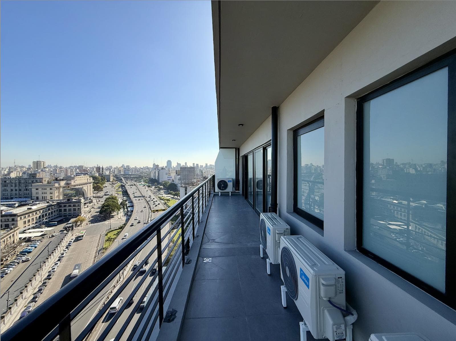 Brand-New 4-Room Apartment for Sale in Barracas