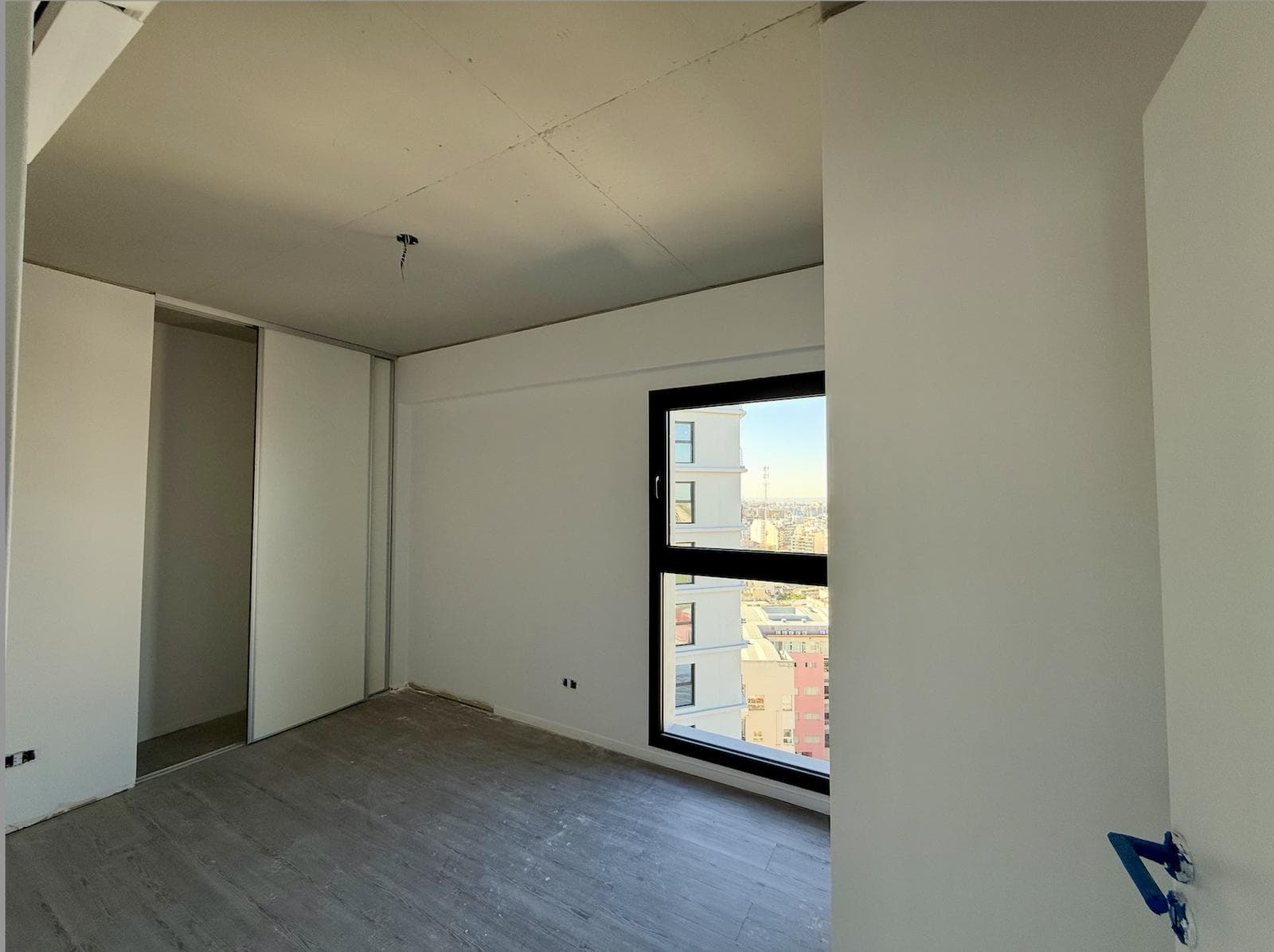 Brand-New 4-Room Apartment for Sale in Barracas