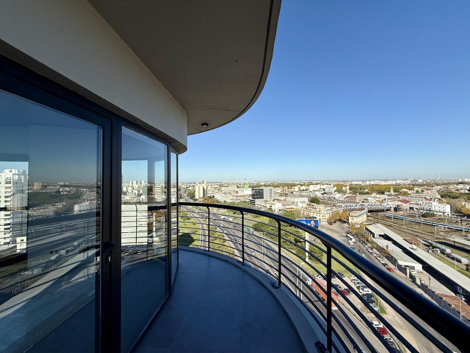 Brand-New 4-Room Apartment for Sale in Barracas