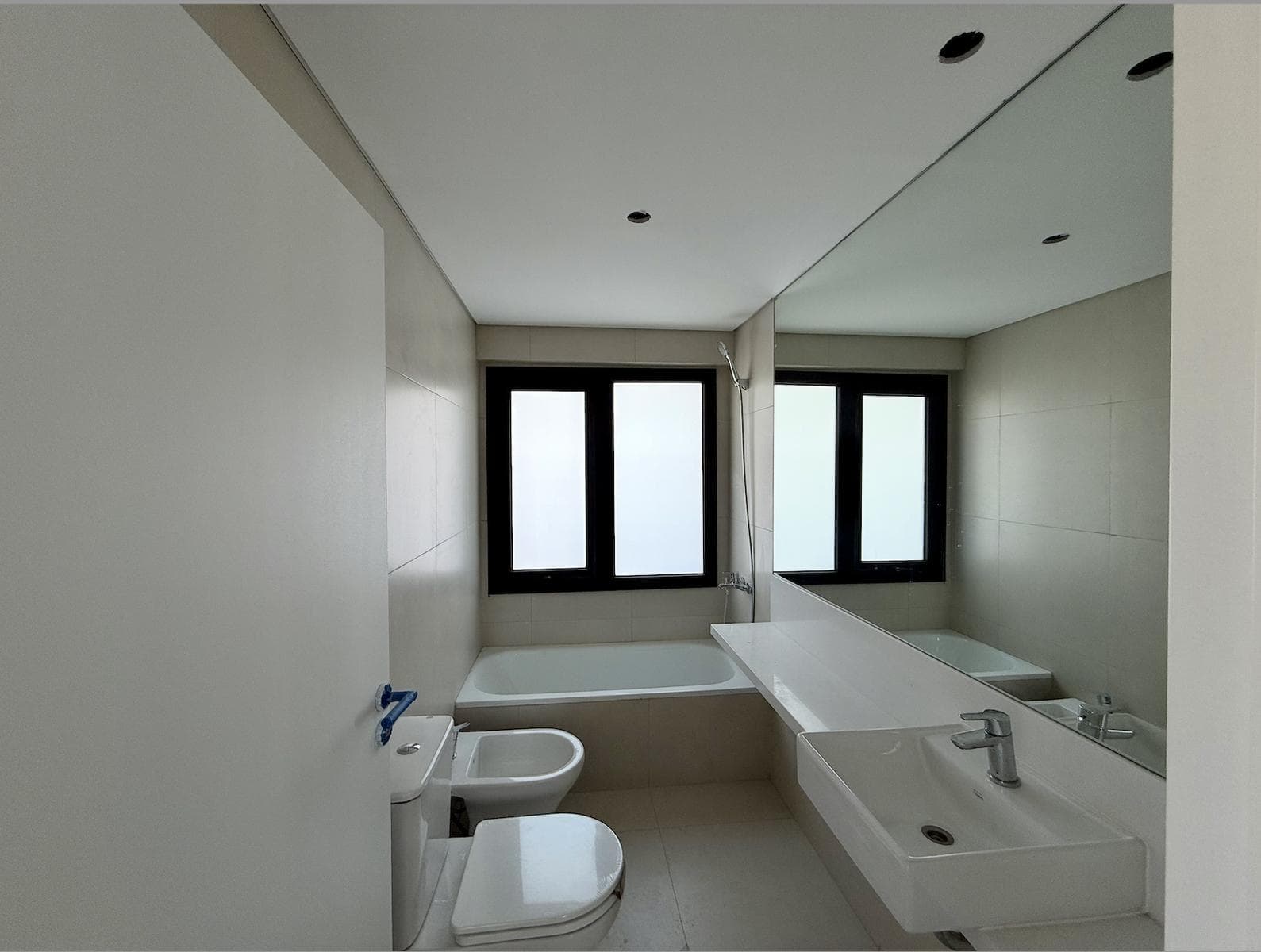 Brand-New 4-Room Apartment for Sale in Barracas
