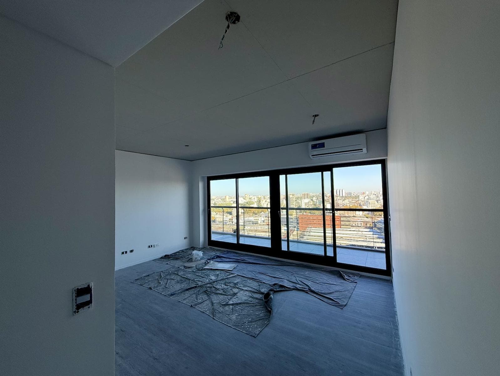 Brand-New 4-Room Apartment for Sale in Barracas