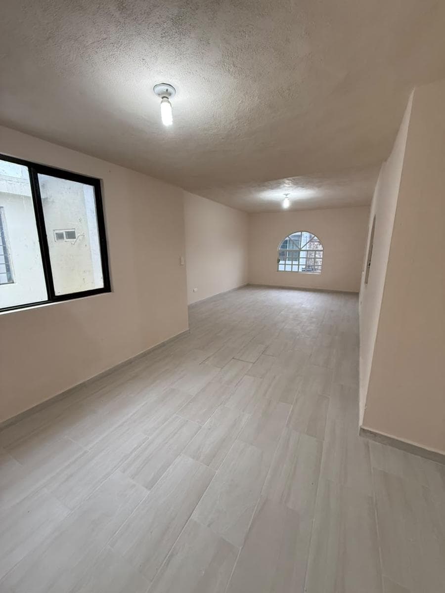 House for Sale in Valle de San Carlos, San Nicolás de los Garza