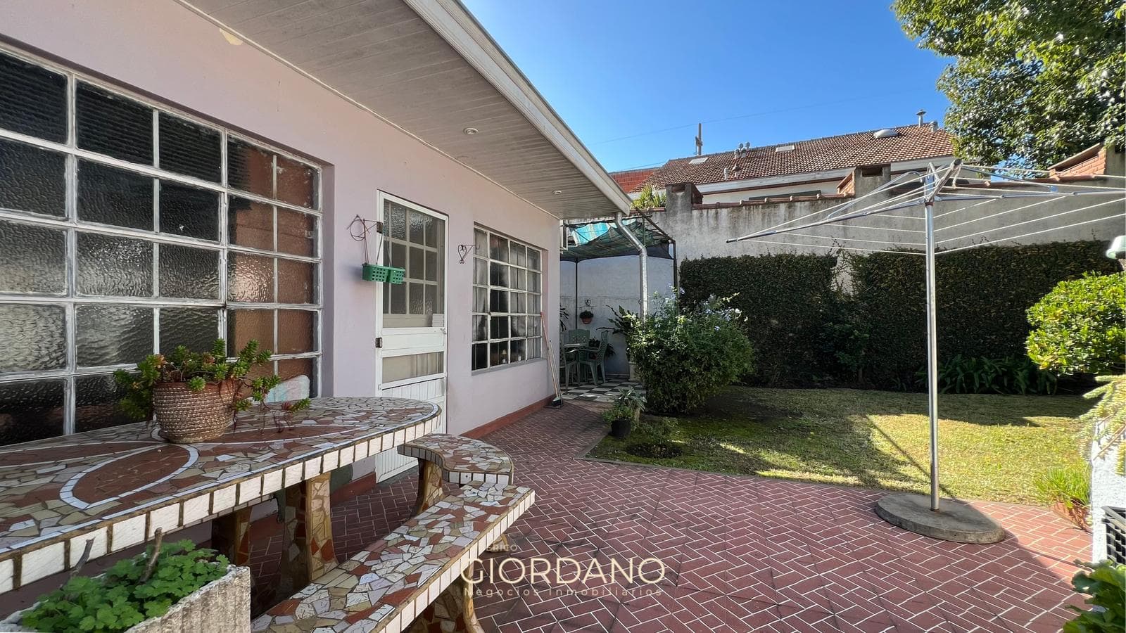 4-Room House for Sale in Quilmes Oeste