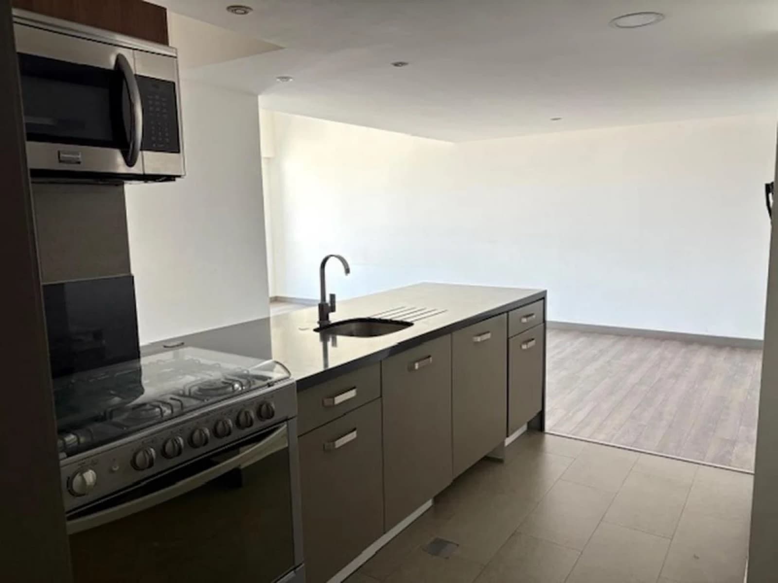 Apartment for sale in Be Grand Coyoacán: balcony, 3 bedrooms, 2 bathrooms, amenities, security