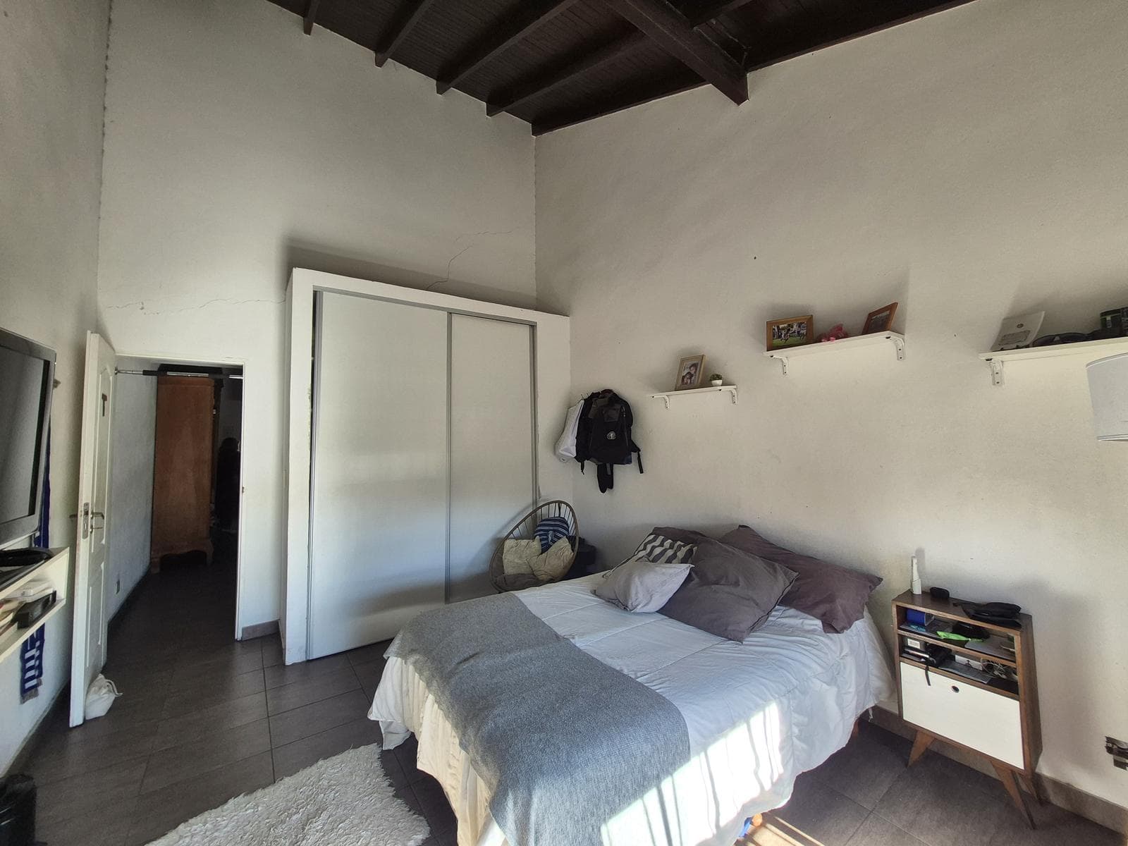 Triplex Apartment for Sale in Downtown Tigre with a Garden—NO MAINTENANCE FEES—Qualifies for Financing