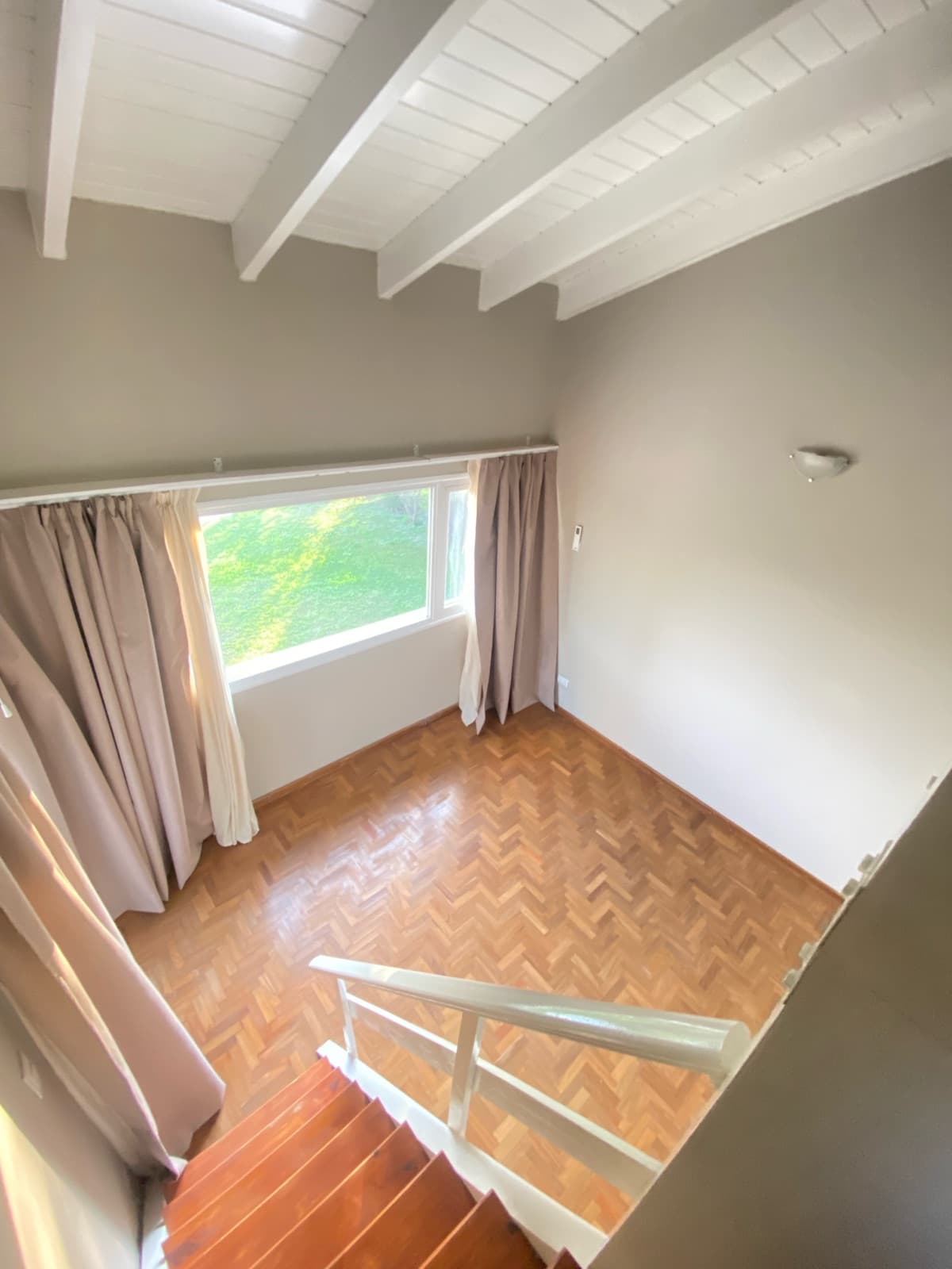 HOUSE FOR RENT IN COSTA VERDE