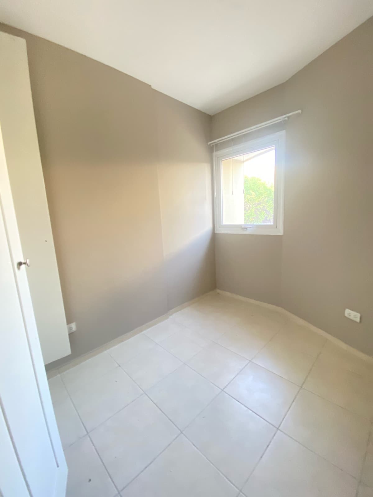 HOUSE FOR RENT IN COSTA VERDE