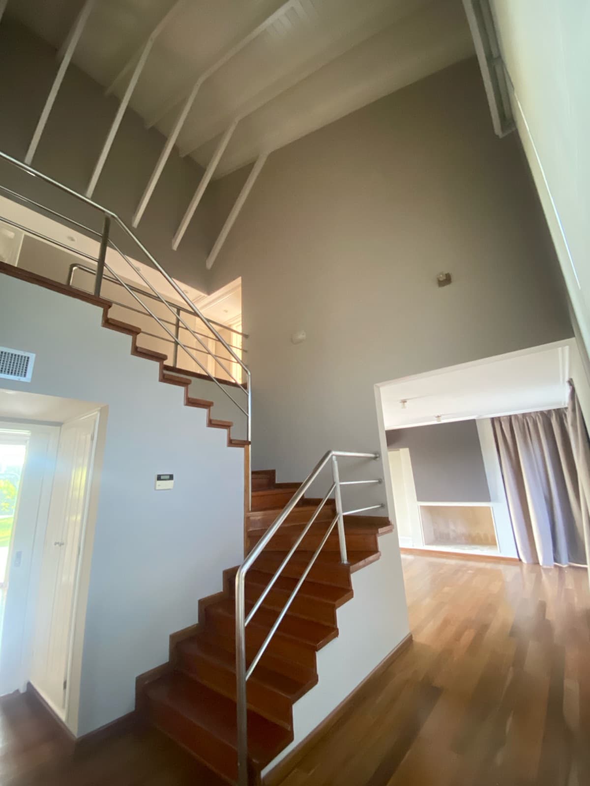 HOUSE FOR RENT IN COSTA VERDE