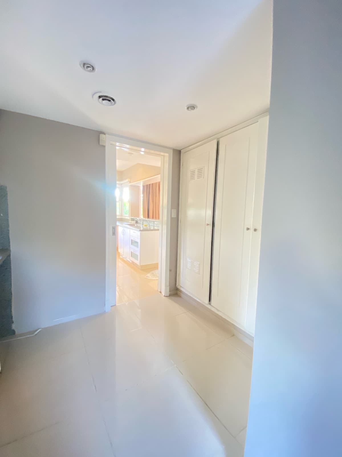 HOUSE FOR RENT IN COSTA VERDE