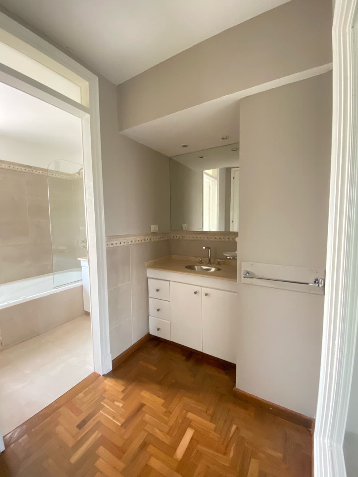HOUSE FOR RENT IN COSTA VERDE