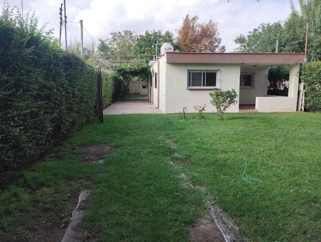 House for sale with a garden, pool, and barbecue area in Las Compuertas