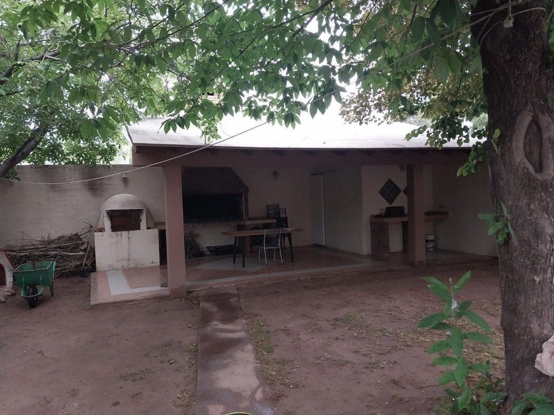 House for sale with a garden, pool, and barbecue area in Las Compuertas