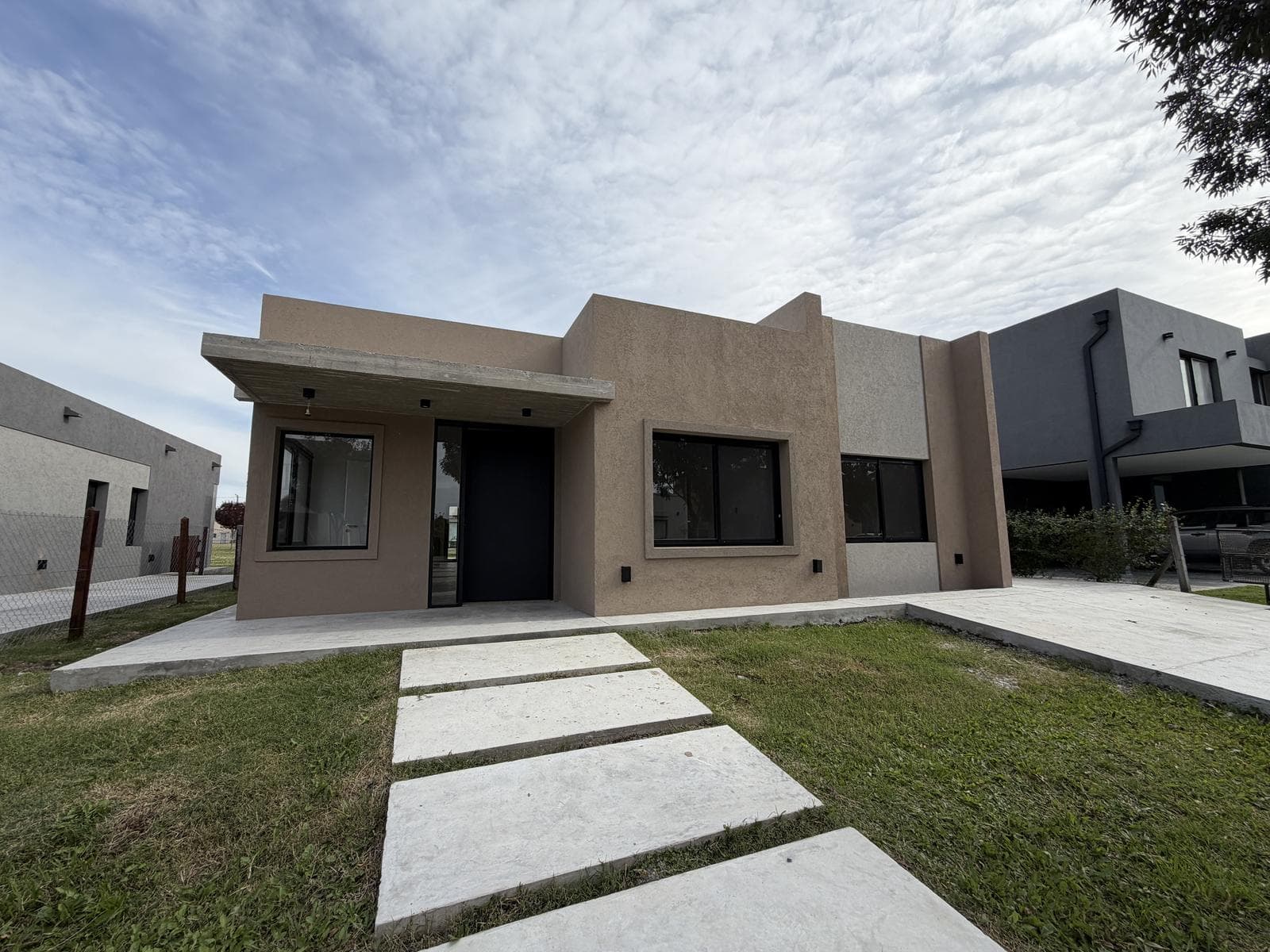 House in Santo Tomas