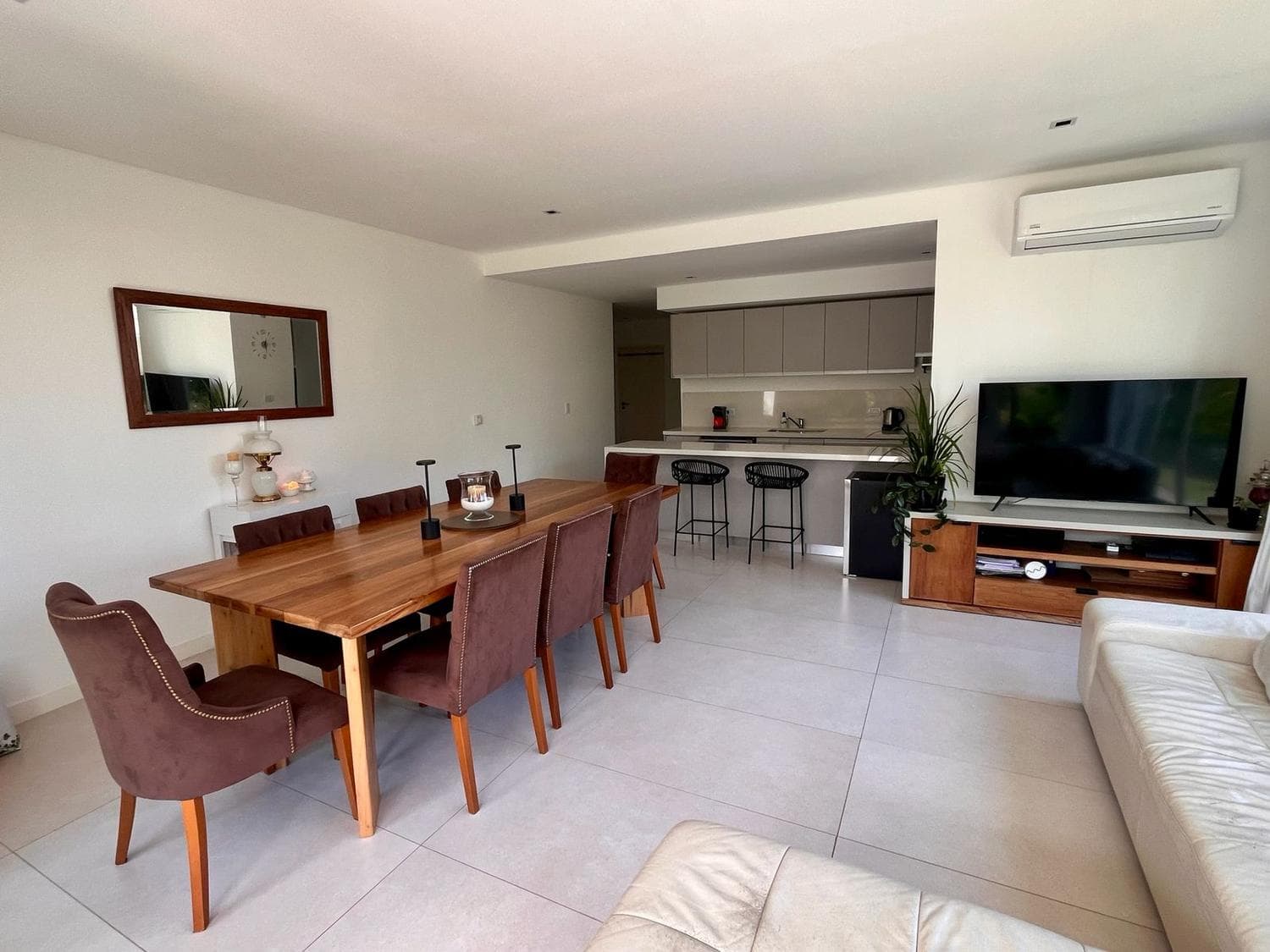 Apartment for sale in Castaños, ground floor. 3 bedrooms with a garden