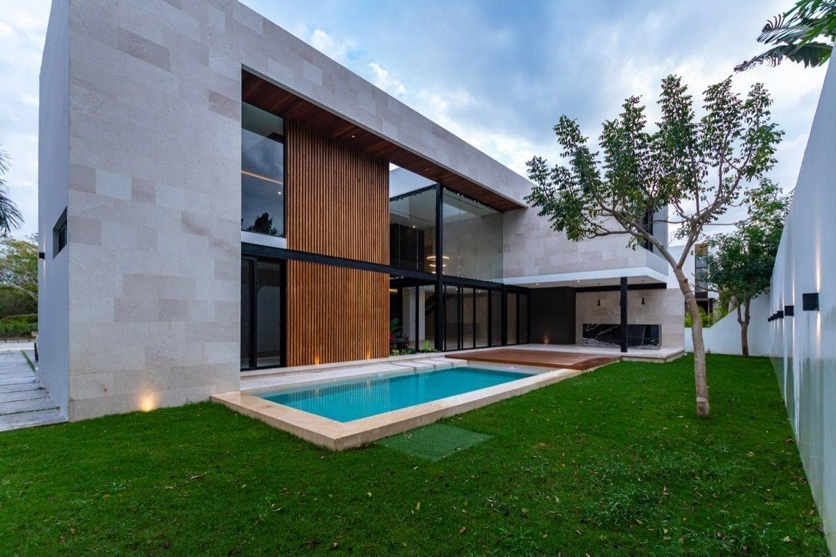 House for Sale in Yucatán Country Club