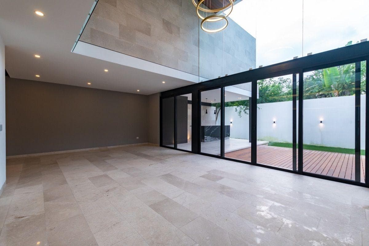 House for Sale in Yucatán Country Club