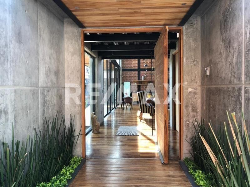 House for Sale in Morelos, Calzada de los Reyes, Cuernavaca