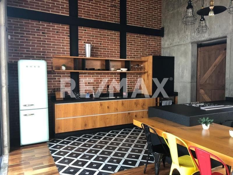 House for Sale in Morelos, Calzada de los Reyes, Cuernavaca