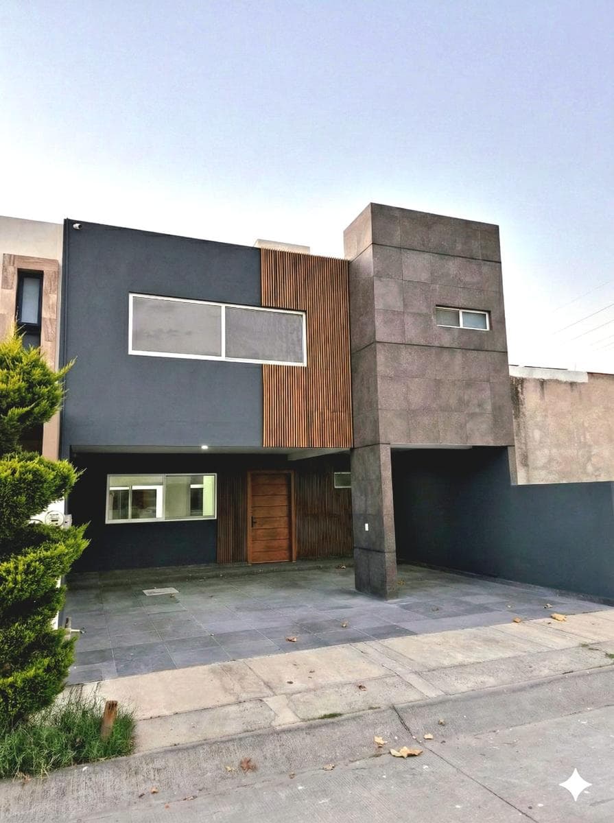 Casa con 3 Recámaras con A/C, Terraza, jardín techado y cochera para 3 autos en Sierra Nogal
