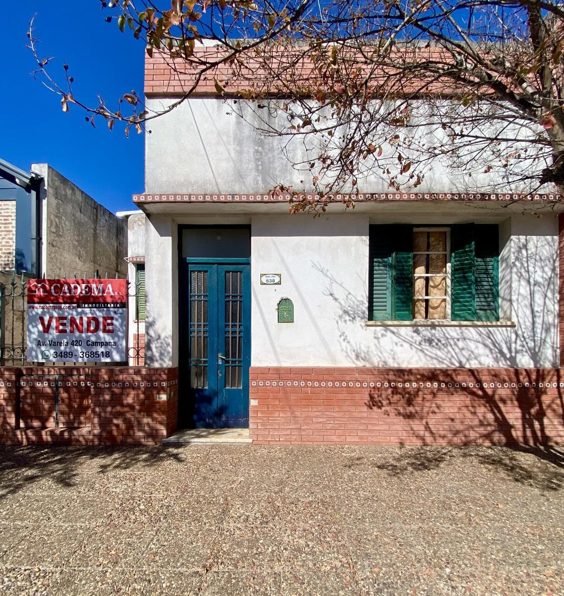 2-bedroom house for sale. Office. Backyard with laundry area. Storage room. Downtown Zarate