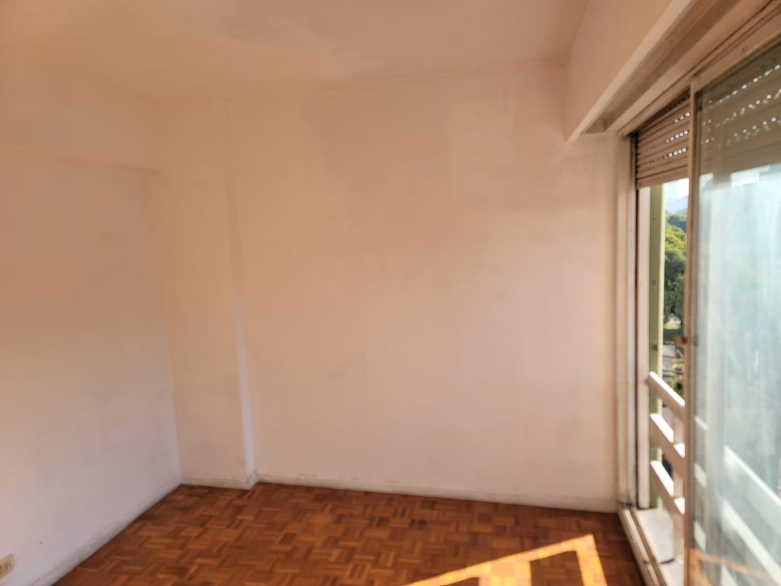 2-Room Apartment for Sale with Balcony in San Telmo
