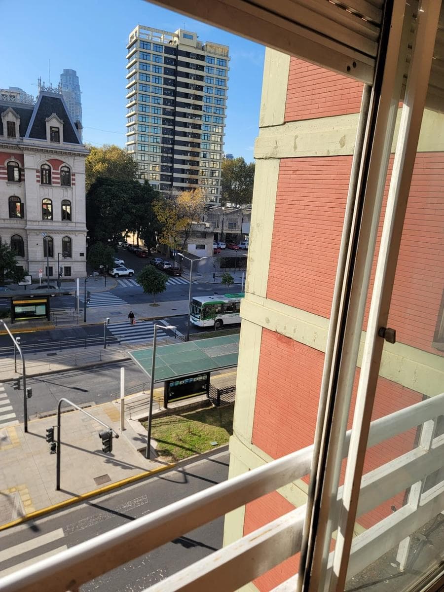 2-Room Apartment for Sale with Balcony in San Telmo