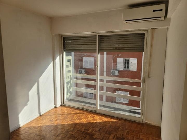 2-Room Apartment for Sale with Balcony in San Telmo