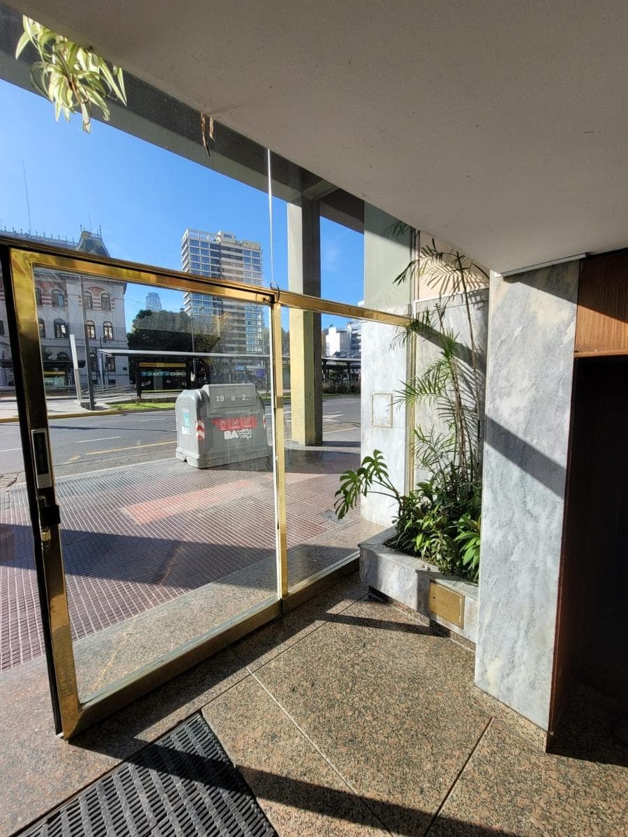 2-Room Apartment for Sale with Balcony in San Telmo