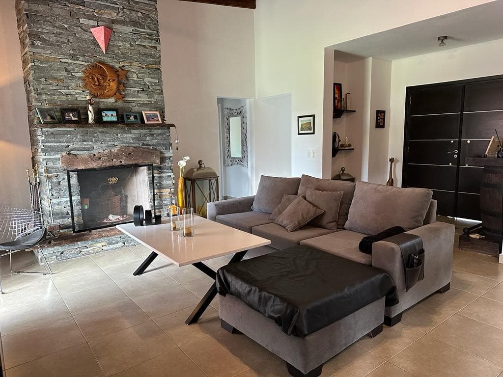 House for Sale in Las Liebres