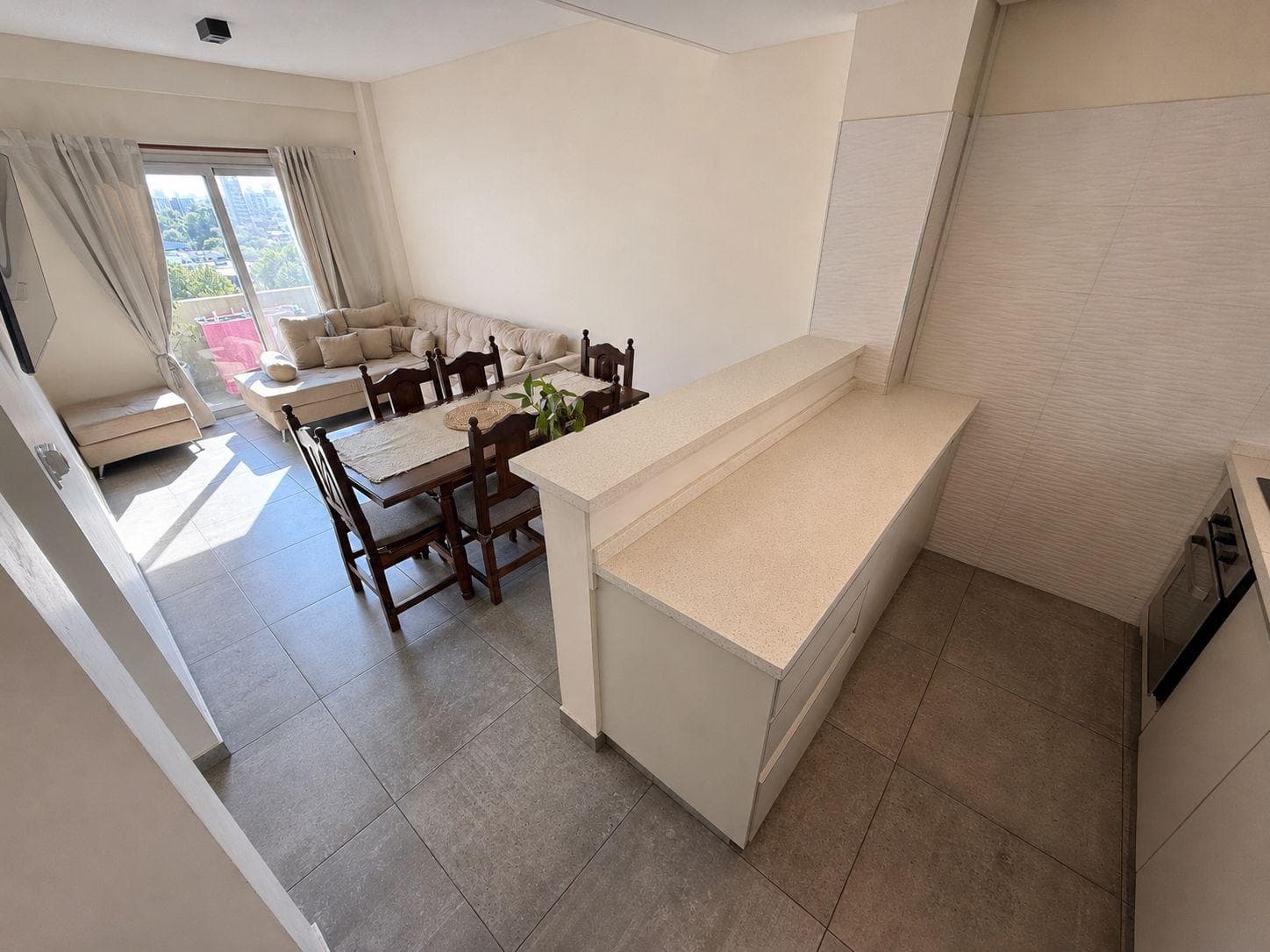 3-ROOM APARTMENT FOR SALE WITH POOL IN DOWNTOWN QUILMES, NEAR PLAZA CONESA