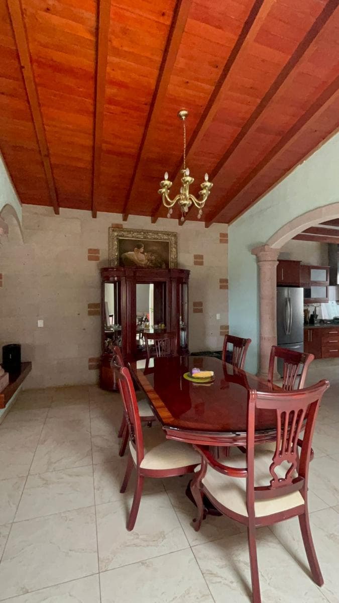 PROPERTY IN JOYA DE LA HUERTA ON 5,000 M²