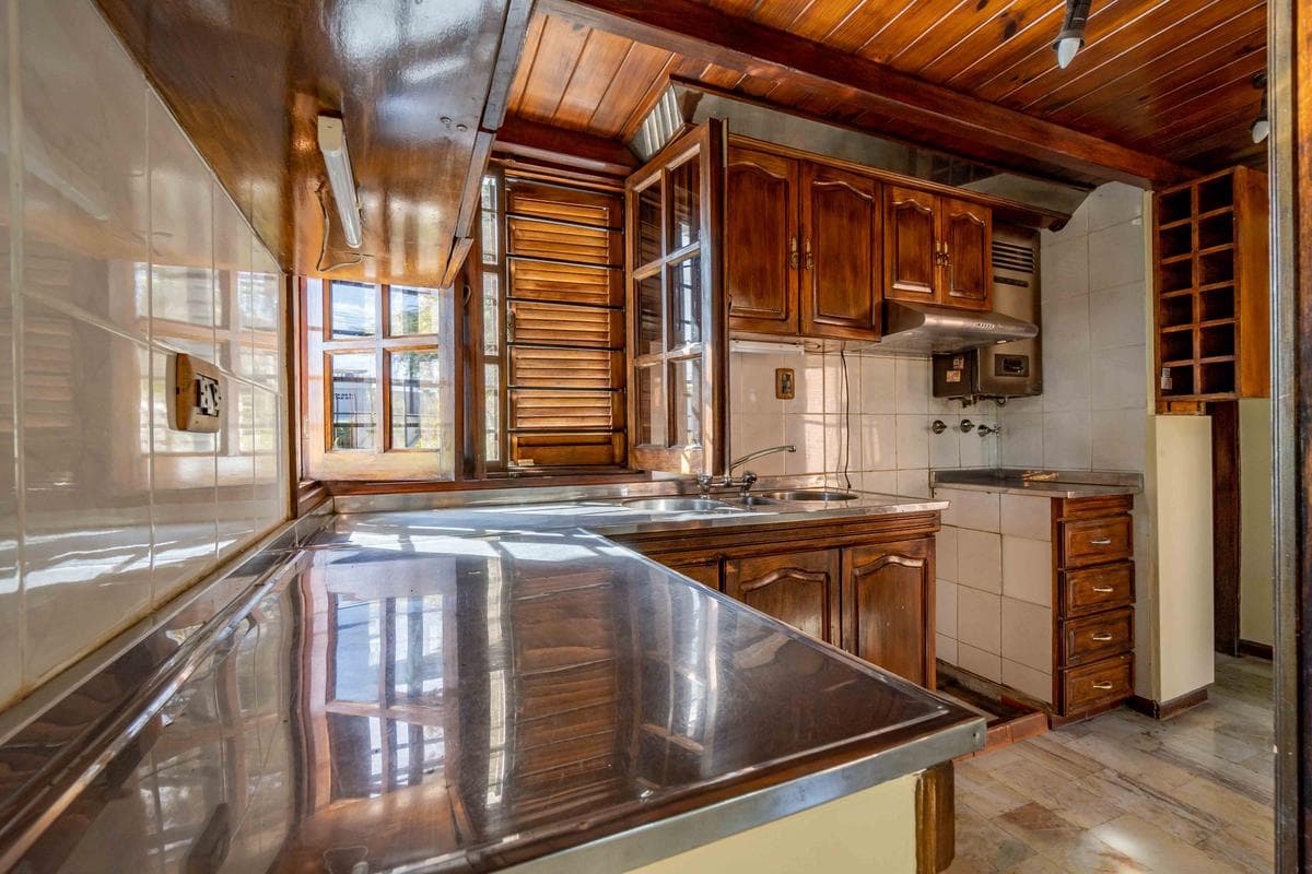 FOR SALE/TRADE - 3-bedroom house with patio and garage - Urquiza, Rosario