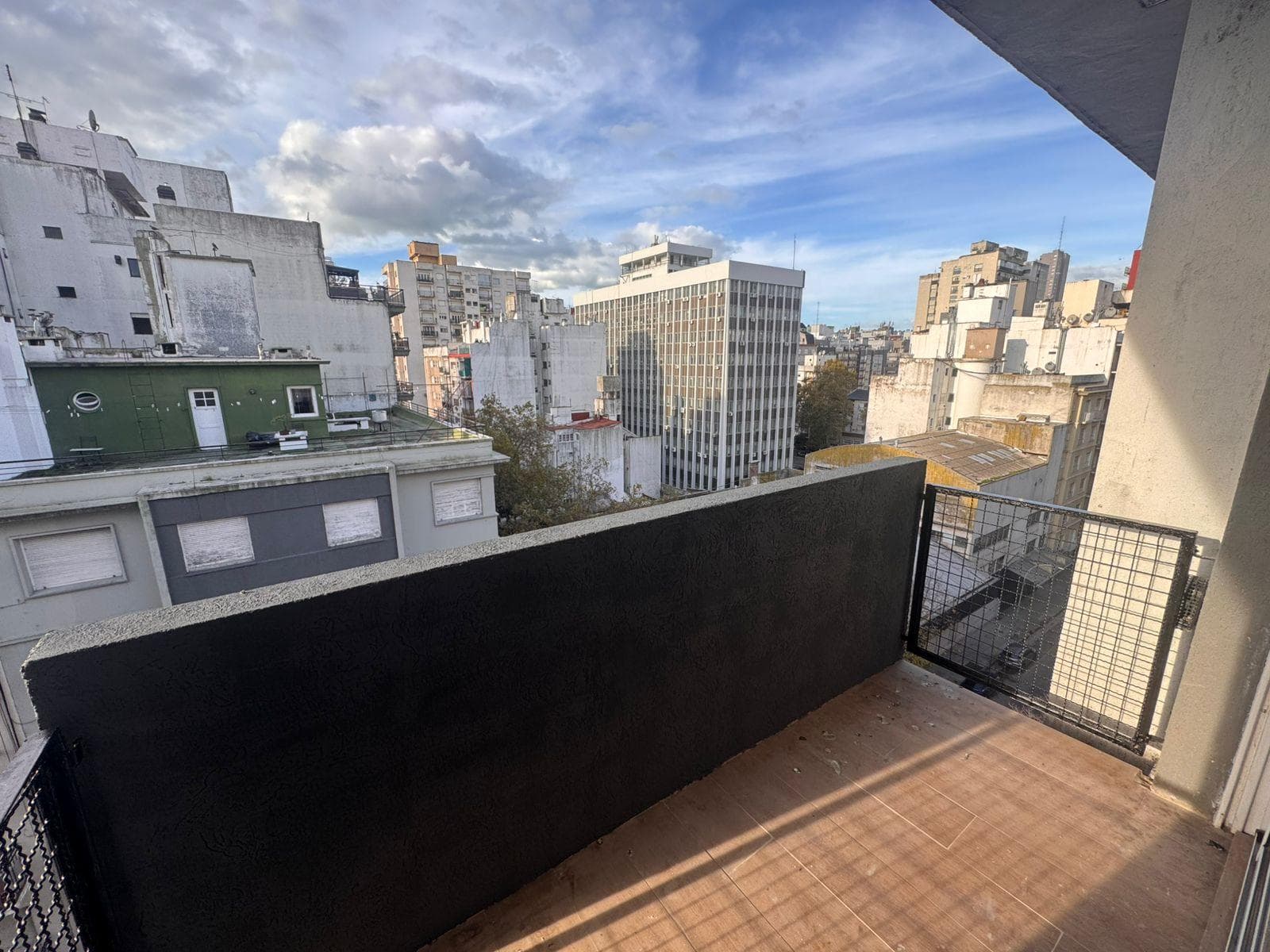 Departamento 2 ambientes Reciclado Con BALCON A LA CALLE RECICLADO