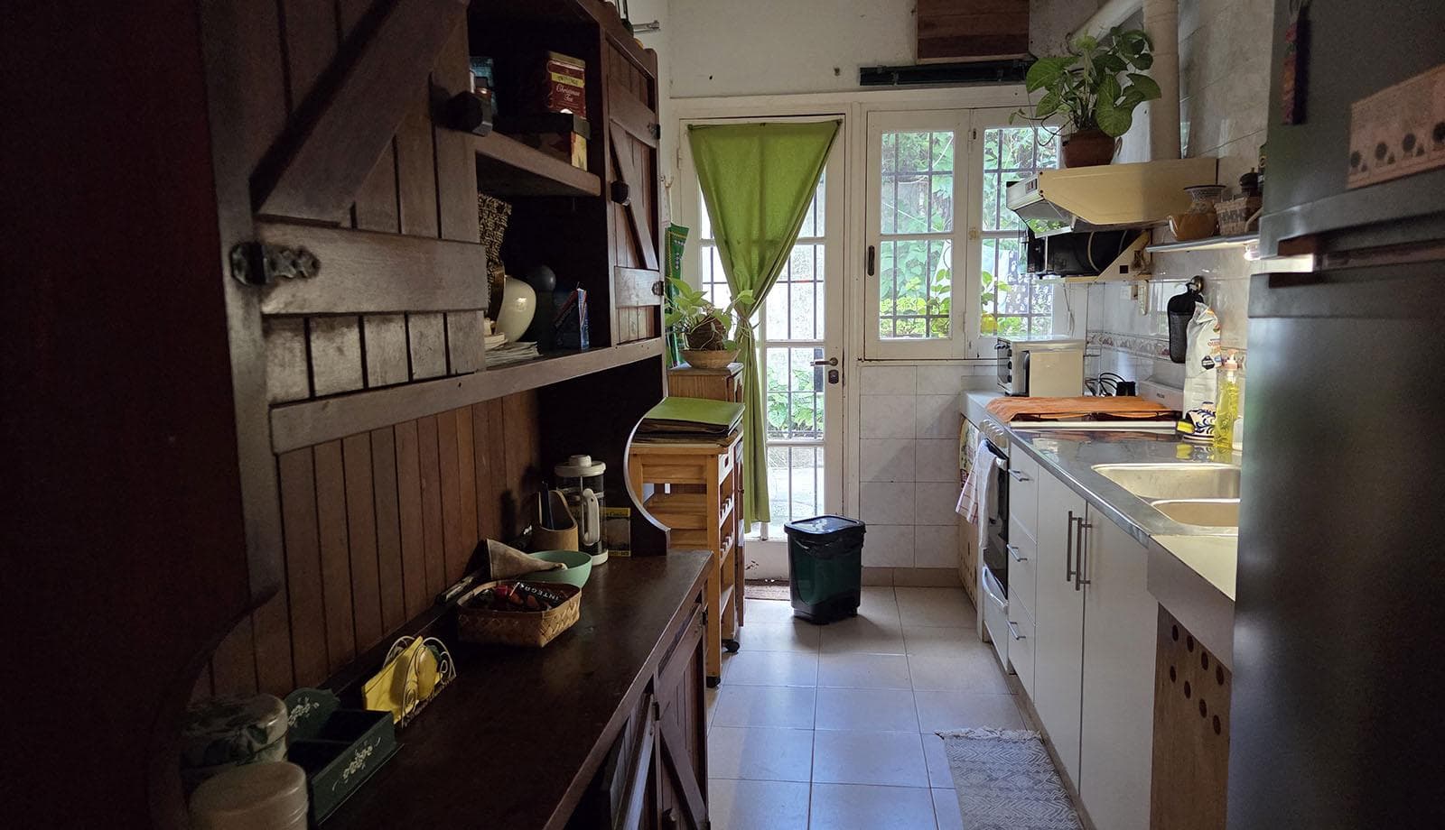 OPPORTUNITY! House for Sale on a Large Lot. FOR INVESTORS!!! 500 Uriburu, Corner of Av. Libertador