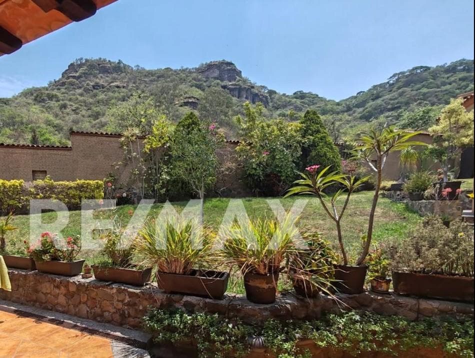 House for Sale in Morelos, Tlayacapan