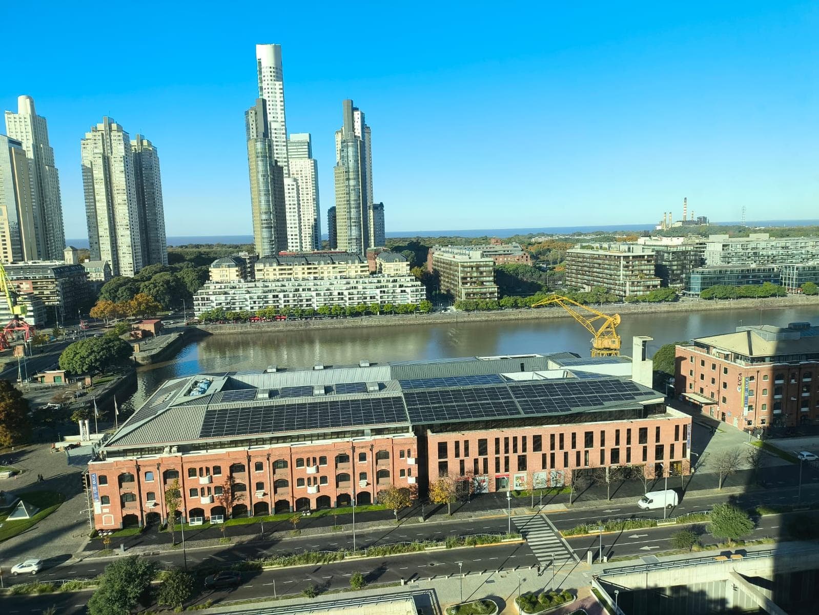 3-Room Apartment for Rent in Puerto Madero—Bright with an Unobstructed View!!