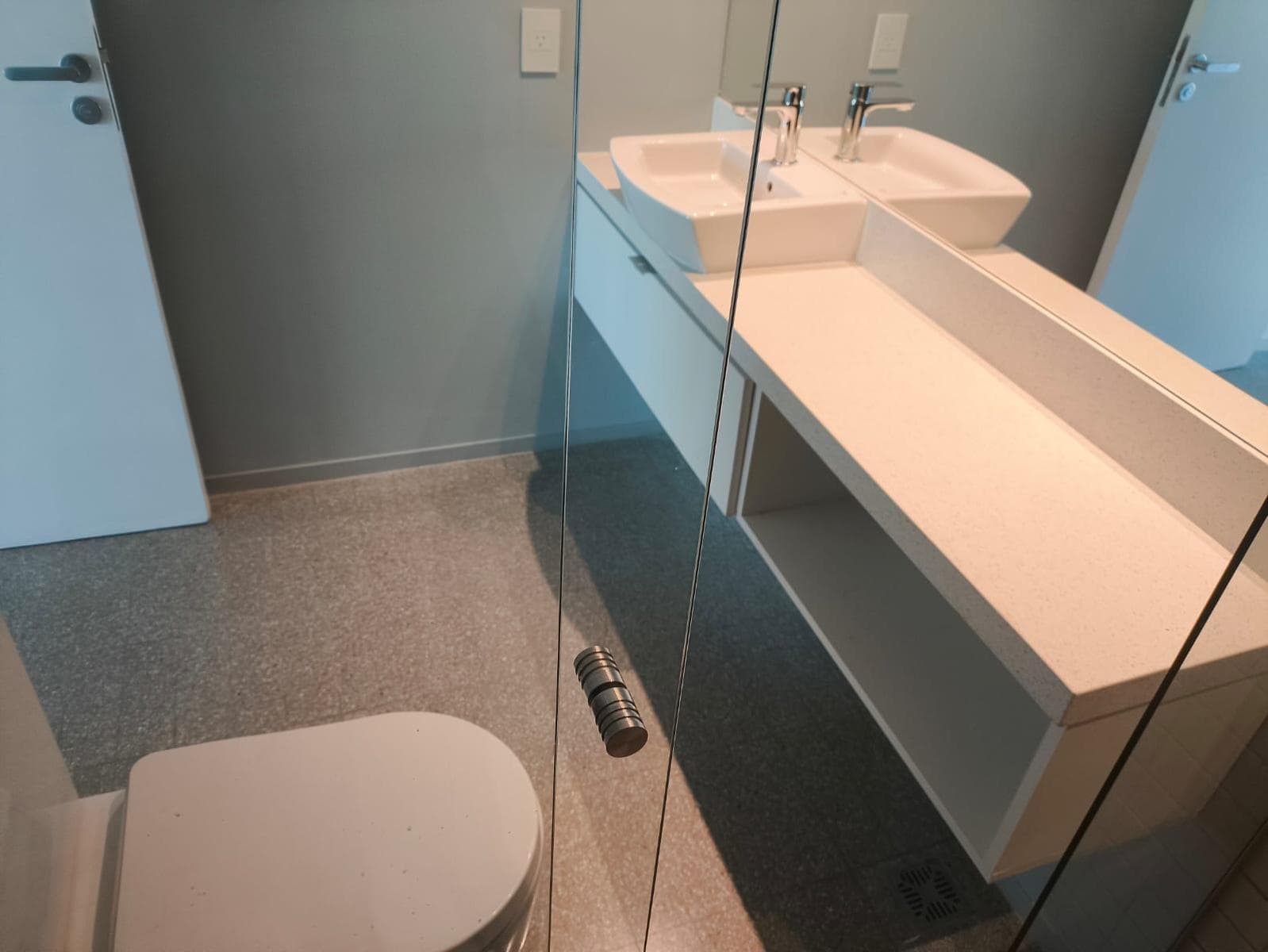 3-Room Apartment for Rent in Puerto Madero—Bright with an Unobstructed View!!