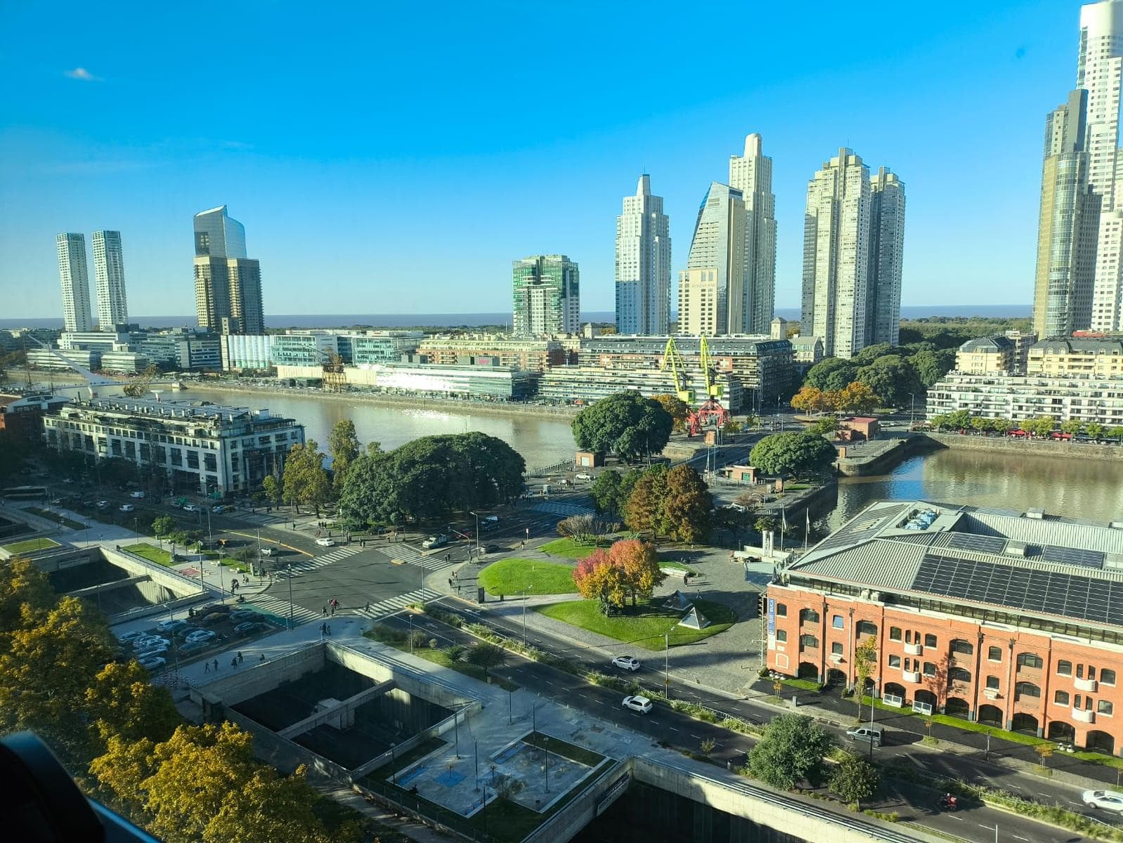 3-Room Apartment for Rent in Puerto Madero—Bright with an Unobstructed View!!