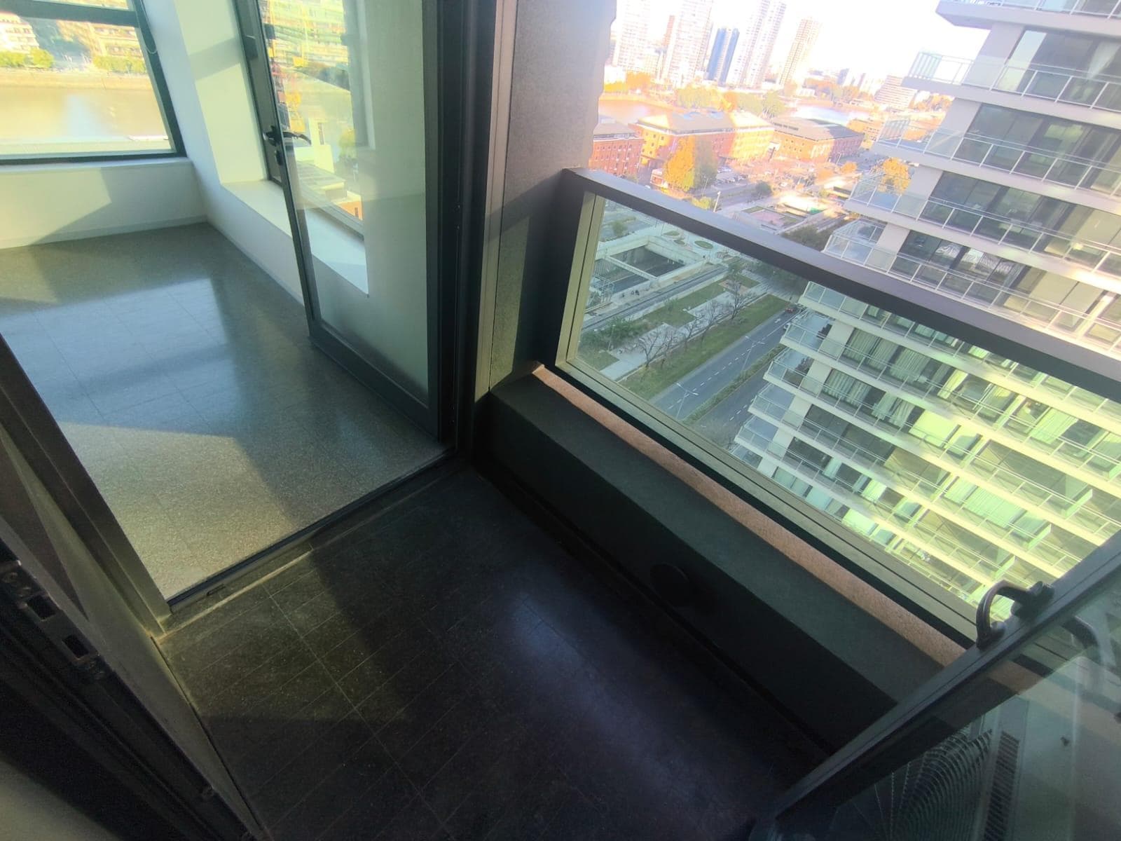 3-Room Apartment for Rent in Puerto Madero—Bright with an Unobstructed View!!