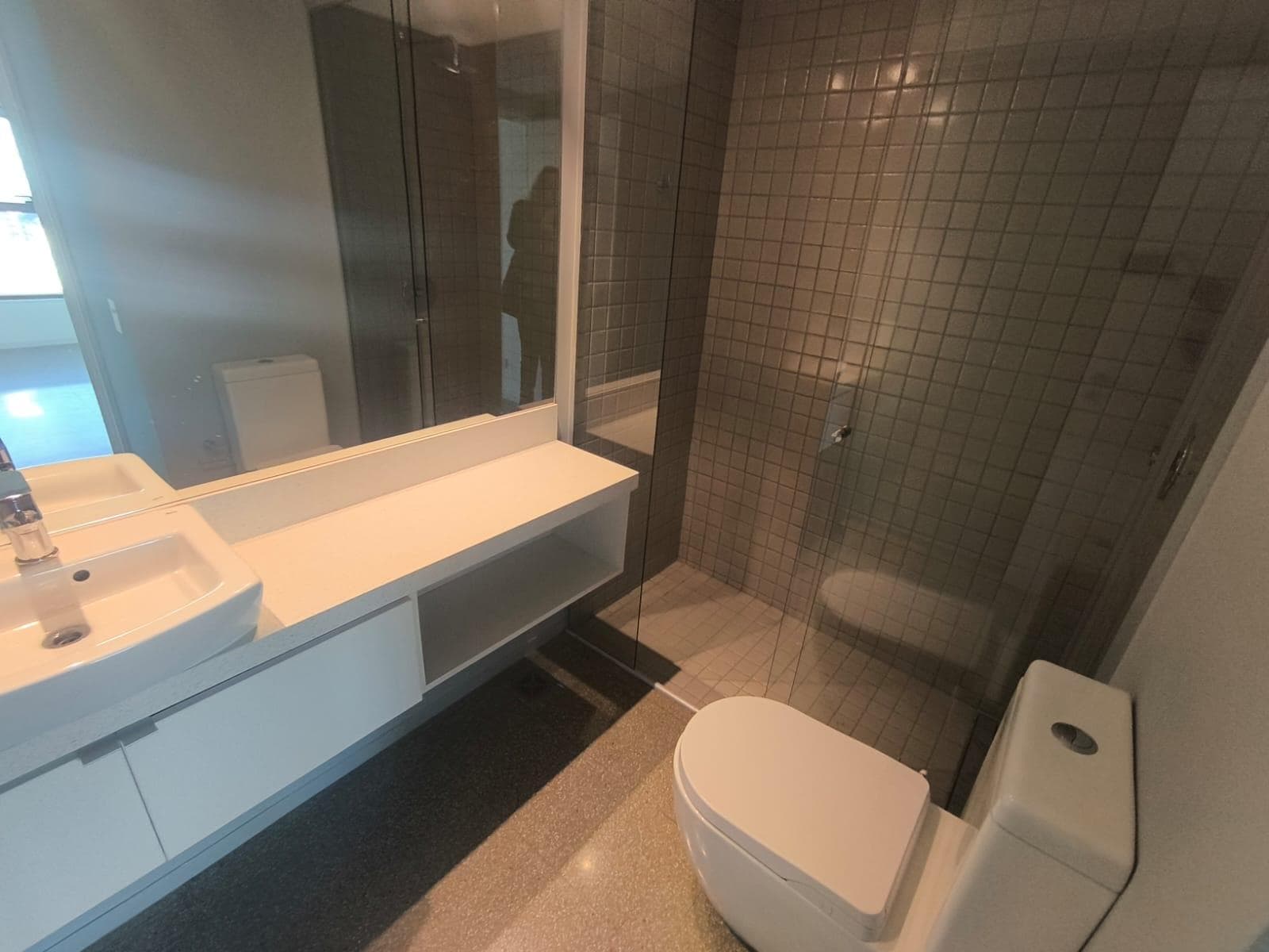 3-Room Apartment for Rent in Puerto Madero—Bright with an Unobstructed View!!
