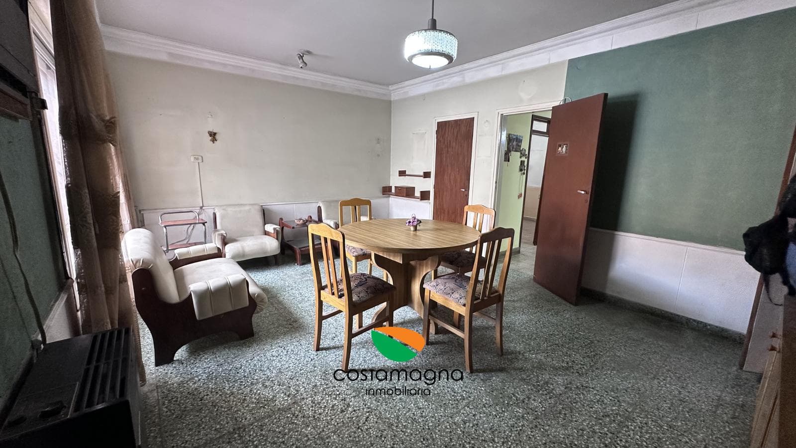 Mortgage-Eligible House with Patio and Garage - Excellent Location on Pueyrredón