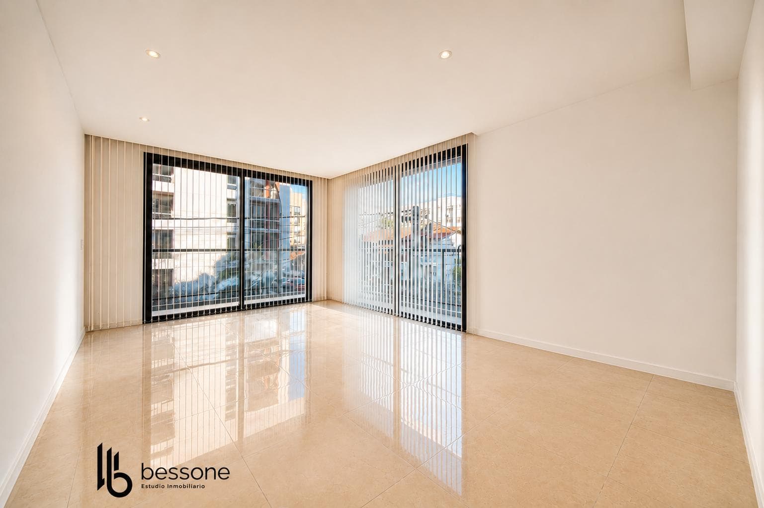 3-Room Apartment - Garage in Guemes