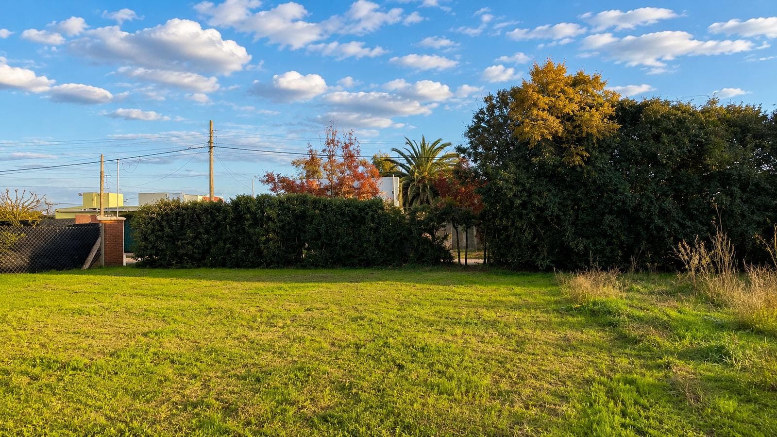 A place to start building your dreams: a 580-square-meter lot with utilities | Lobos