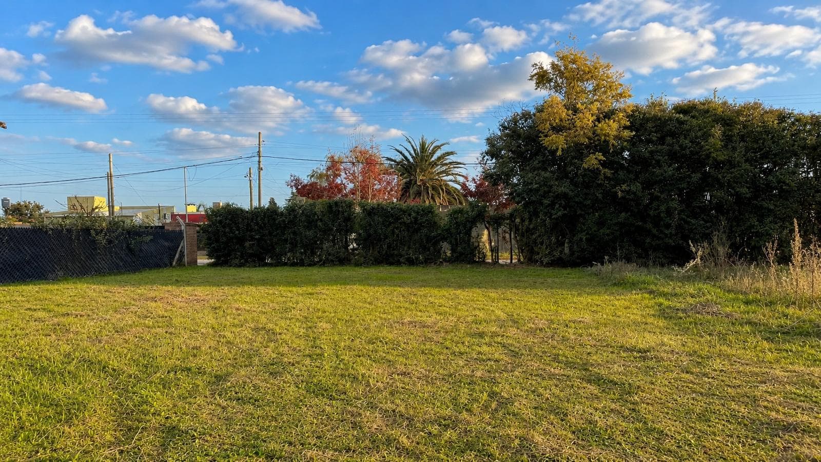 A place to start building your dreams: a 580-square-meter lot with utilities | Lobos