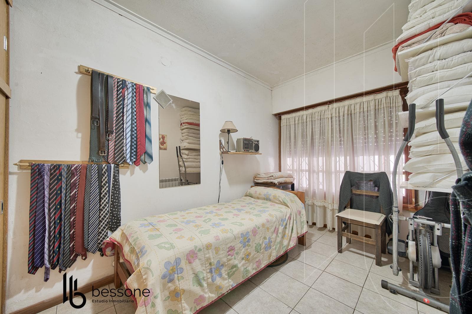 Casa mas 2 deptos en Constitución