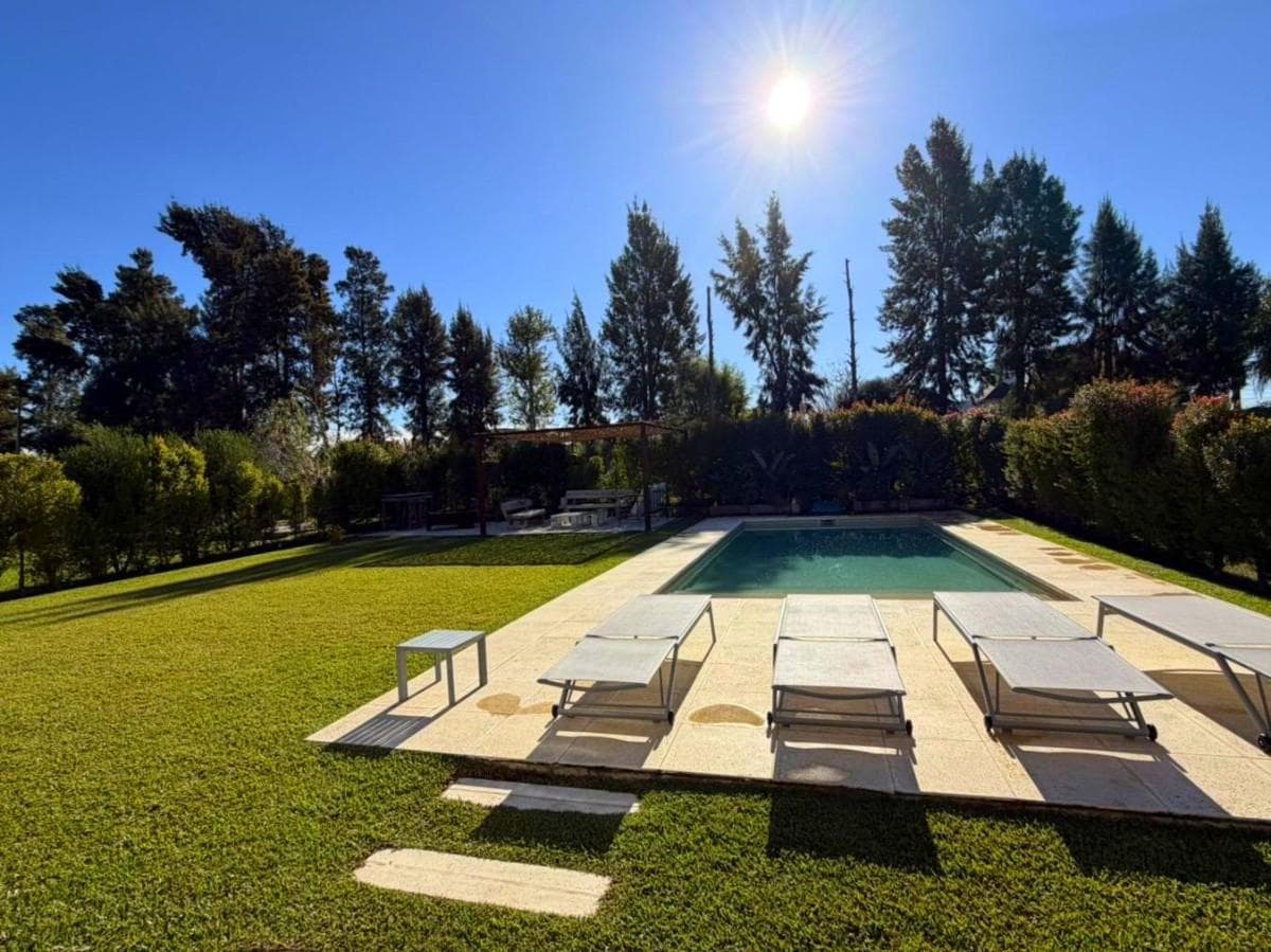 House for Sale - Santa Ana Neighborhood - Villanueva