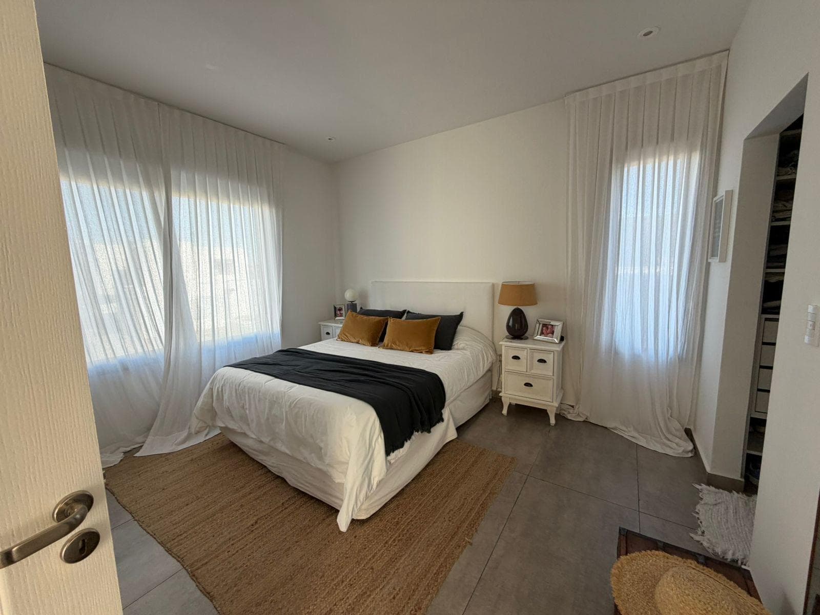 House for Sale - Santa Ana Neighborhood - Villanueva