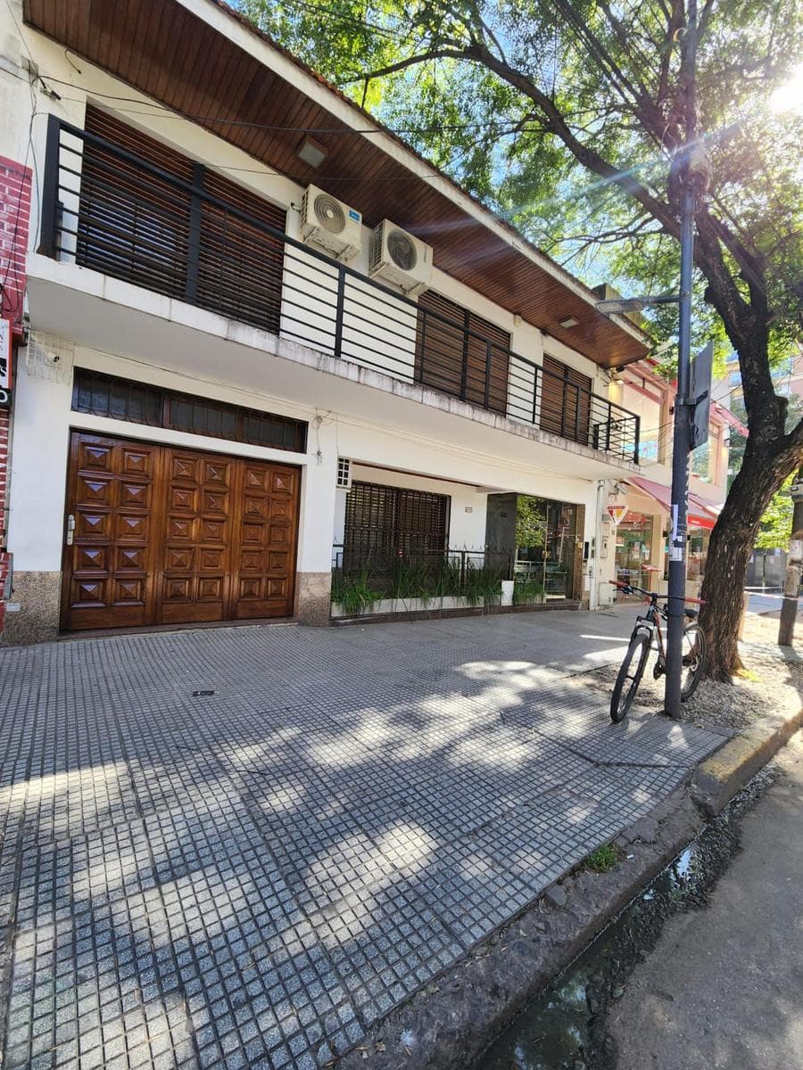 - Lote Comercial 10x31 con 3 Casas y Apto Desarrollo en Altura Lanusitas